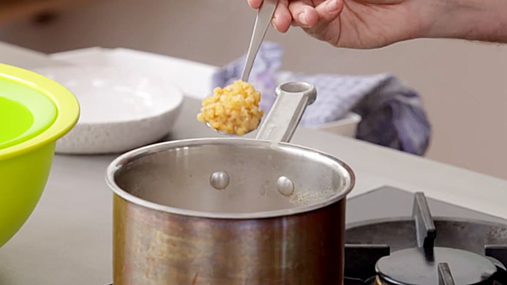 Linsenhummus Zubereitung