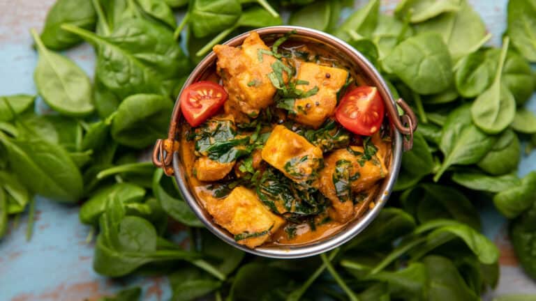 Palak Paneer - Spinat Curry mit Tofu