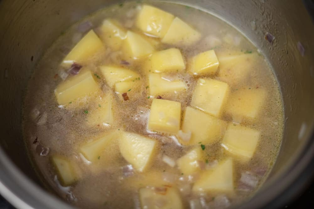 Brennnessel-Creme-Suppe