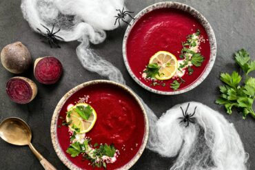 Vegane Rote Bete Suppe für Halloween
