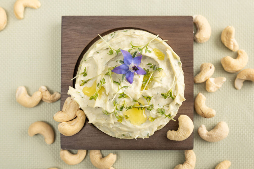 Veganer Kräuter-Frischkäse