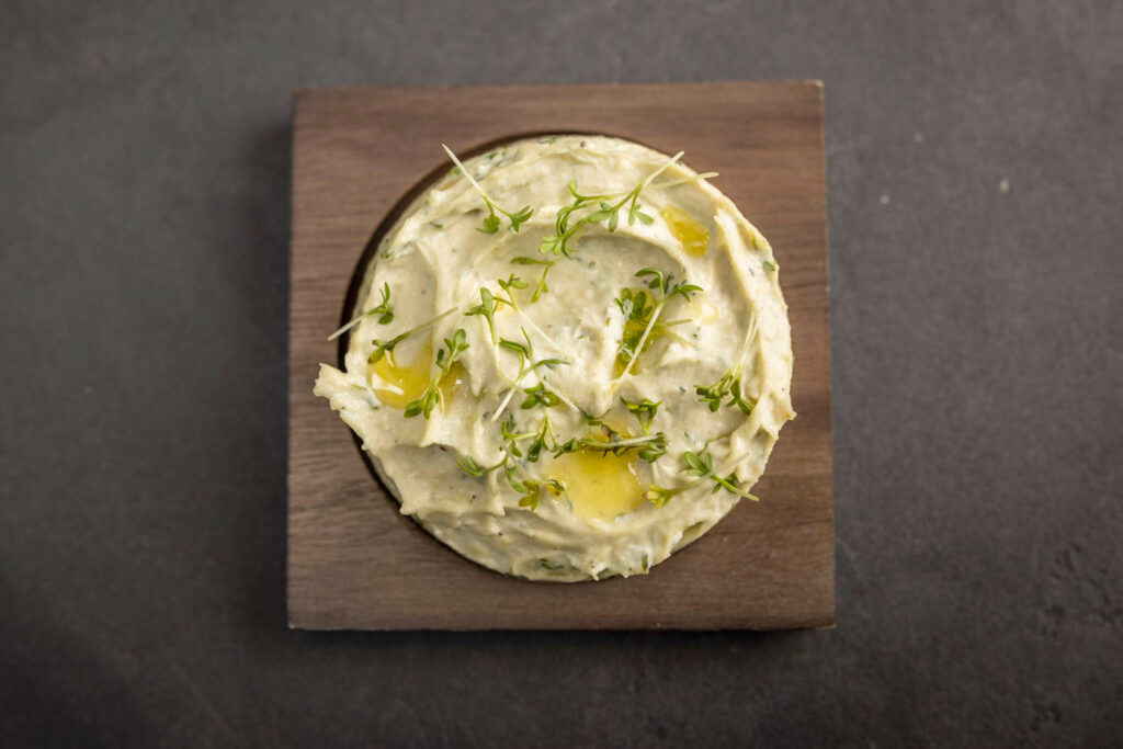 Veganer Kräuter-Frischkäse