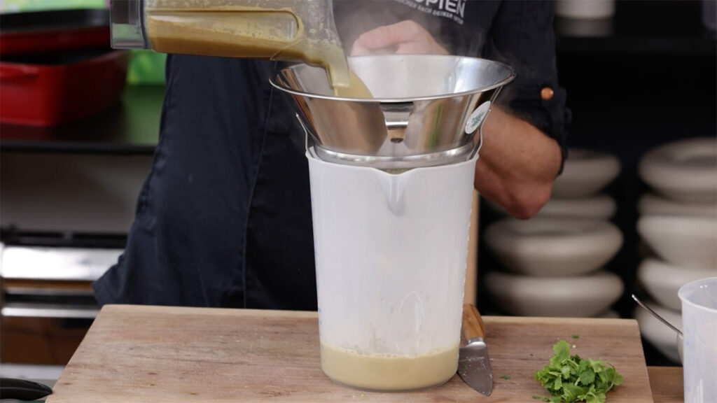Zubereitung Tom Kha Suppe